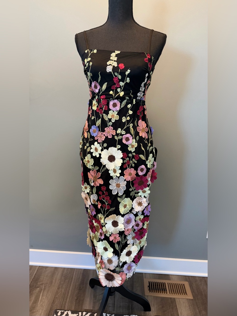 Lulus Thriving Energy embroidered floral dress NWT